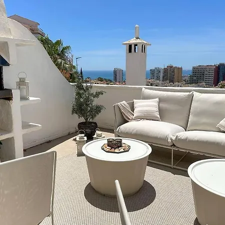 Elegant 2-Bedroom Apartment With Beautiful Views Benalmádena Exterior photo